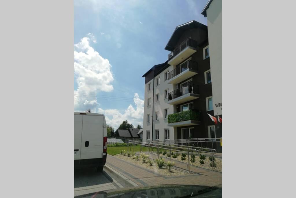 Nova Apartment Санок Екстериор снимка