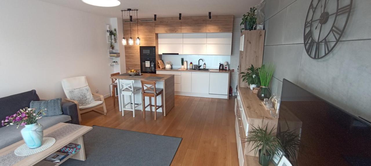 Nova Apartment Санок Екстериор снимка